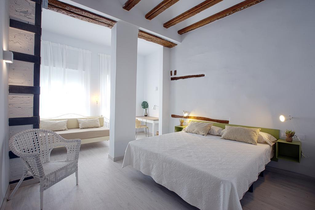 Ottoh Charm Stay Валенсия Экстерьер фото